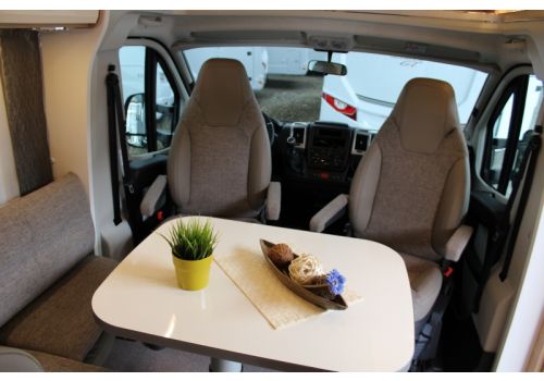 Autocaravana Perfilada DETHLEFFS Globebus T 6 modelo 2019 de Ocasión