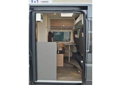 Furgoneta Cámper SUNLIGHT Cliff 601 modelo 2018 de Ocasión