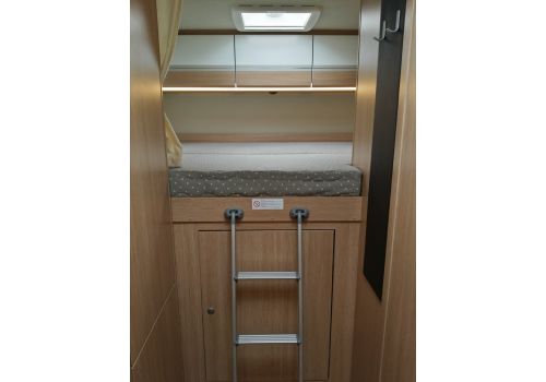 Autocaravana Capuchina SUNLIGHT A-70 con amplio garaje de Ocasión