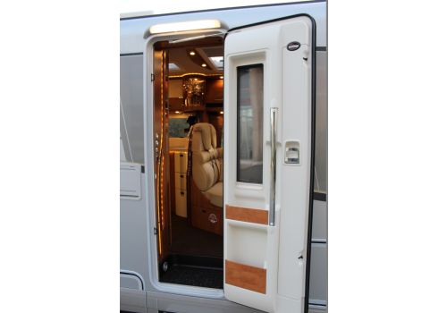 Autocaravana Integral CARTHAGO Chic C-line I 5.0 modelo 2018 de Ocasión
