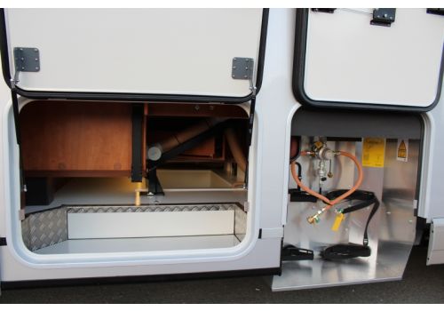 Autocaravana Integral CARTHAGO Chic C-line I 5.0 modelo 2018 de Ocasión