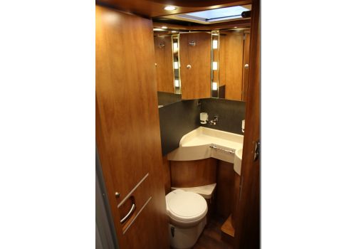 Autocaravana Integral CARTHAGO Chic C-line I 5.0 modelo 2018 de Ocasión