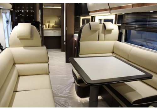 Autocaravana Integral CONCORDE Charisma 900M de Ocasión