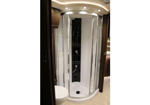 Autocaravana Integral CONCORDE Charisma 900M de Ocasión