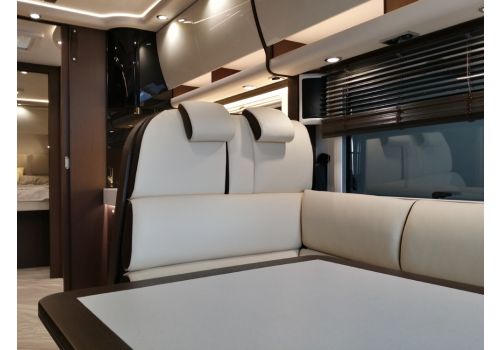 Autocaravana Integral CONCORDE Charisma 900M de Ocasión