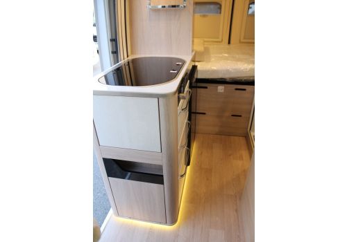 Furgoneta Cámper RAPIDO Van V43 Modelo 2018 de Ocasión