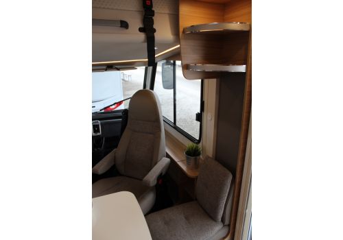 Autocaravana Integral DETHLEFFS Globebus I 7 acabado GT Black modelo 2018 de Ocasión