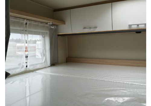 Autocaravana Capuchina SUNLIGHT A-70 con amplio garaje de Ocasión