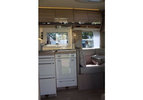 Autocaravana Integral RAPIDO 896F Modelo 2018 Nueva en Venta