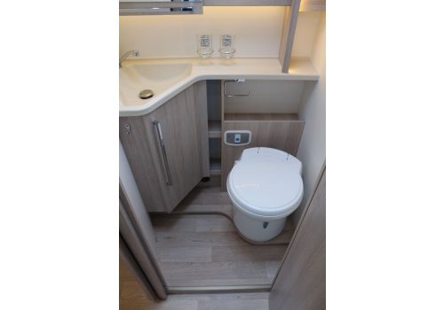 Autocaravana Integral RAPIDO I-96 Modelo 2018 Nueva en Venta