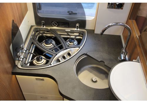 Autocaravana Integral CARTHAGO C Tourer I 144 QB de Ocasión