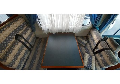 Autocaravana Integral NIESMANN BISCHOFF Flair 6100 i de Ocasión