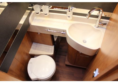 Autocaravana Integral CARTHAGO Chic C-Line I 5.0 de Ocasión