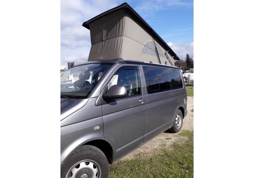 Furgoneta Cámper VOLKSWAGEN CALIFORNIA T-5 de Ocasión