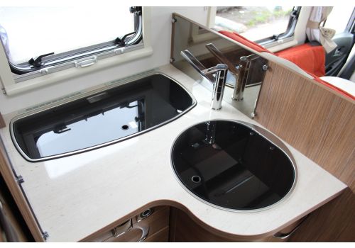 Autocaravana Integral ITINEO JB 700 modelo 2018 de Ocasión