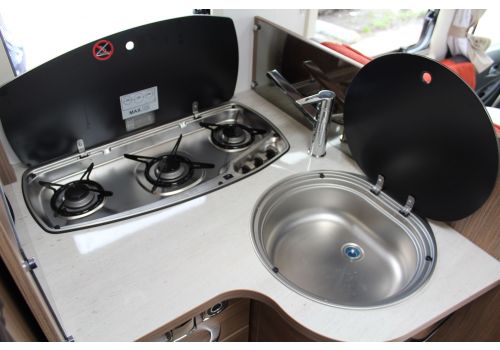 Autocaravana Integral ITINEO JB 700 modelo 2018 de Ocasión