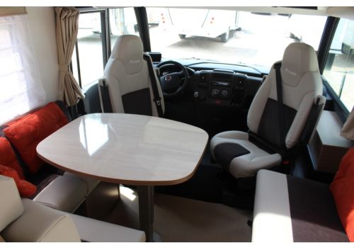 Autocaravana Integral ITINEO FB 650 modelo 2018 Nueva en Venta