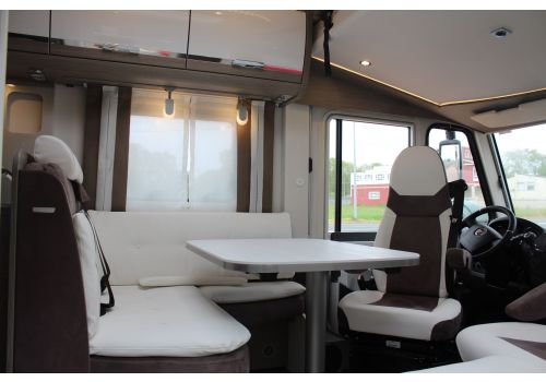 Autocaravana Integral DETHLEFFS Magic Edition I 3 DBM modelo 2018 de Ocasión