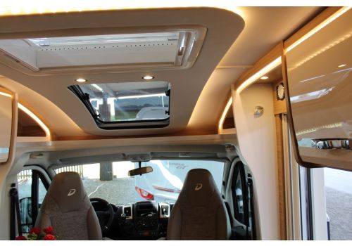 Autocaravana Perfilada DETHLEFFS Globebus T1 GT Black de Ocasión