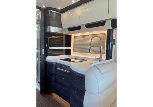 Autocaravana Integral CONCORDE Charisma 910 MI de Ocasión