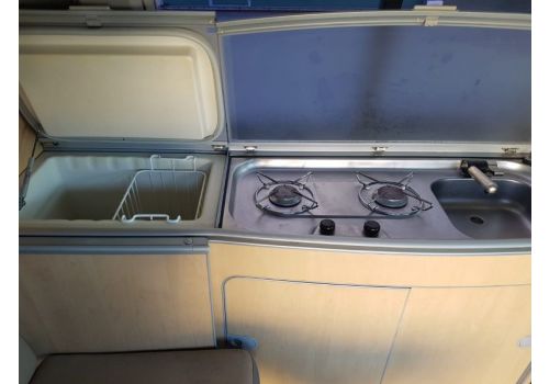 Furgoneta Cámper VOLKSWAGEN California Comfortline de Ocasión
