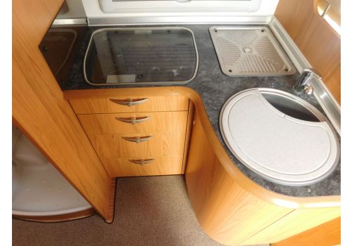 Autocaravana Integral BURSTNER Elegance I-710 de Ocasión