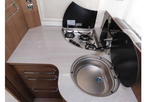 Autocaravana Integral ITINEO SB 740 modelo 2018 de Ocasión