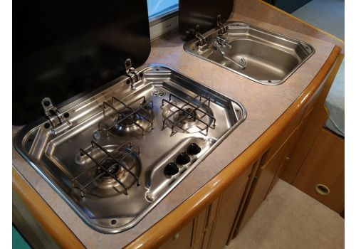 Autocaravana Capuchina BENIMAR 6000 SL de Ocasión