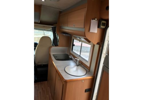 Autocaravana Perfilada MOBILVETTA Top Driver P81 de Ocasión