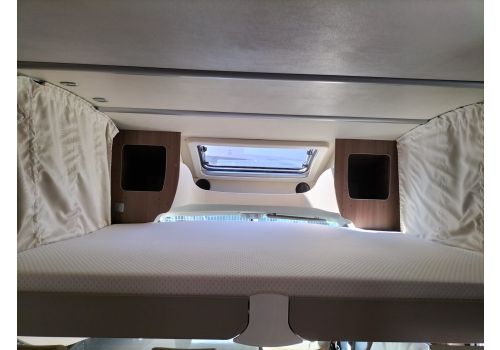 Autocaravana Perfilada BURSTNER Ixeo IT 735 de Ocasión