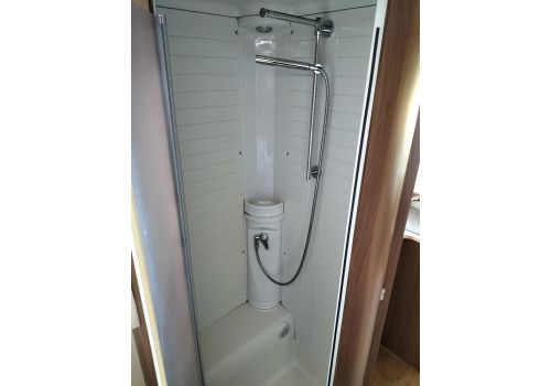 Autocaravana Perfilada BURSTNER Ixeo IT 735 de Ocasión