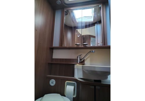 Autocaravana Perfilada BURSTNER Ixeo IT 735 de Ocasión