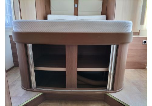 Autocaravana Perfilada BURSTNER Ixeo IT 735 de Ocasión