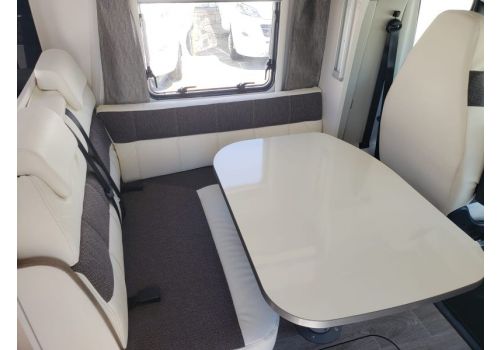 Autocaravana Perfilada DETHLEFFS Dethleffs Trend 7057 DBM de Ocasión