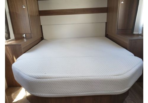 Autocaravana Perfilada DETHLEFFS Dethleffs Trend 7057 DBM de Ocasión