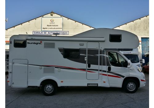 Autocaravana Capuchina SUNLIGHT A-68 con literas de Ocasión