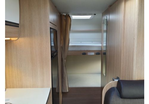 Autocaravana Capuchina SUNLIGHT A-68 con literas de Ocasión