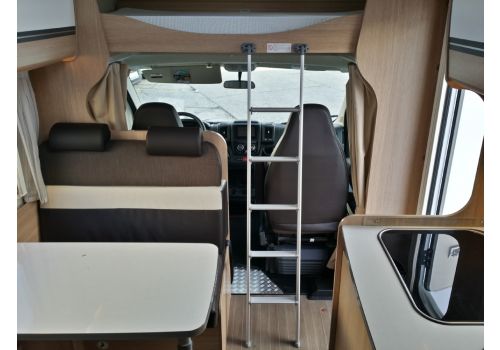 Autocaravana Capuchina SUNLIGHT A-68 con literas de Ocasión