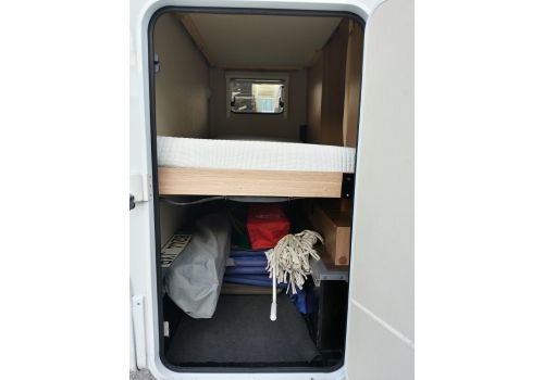 Autocaravana Capuchina SUNLIGHT A-68 con literas de Ocasión
