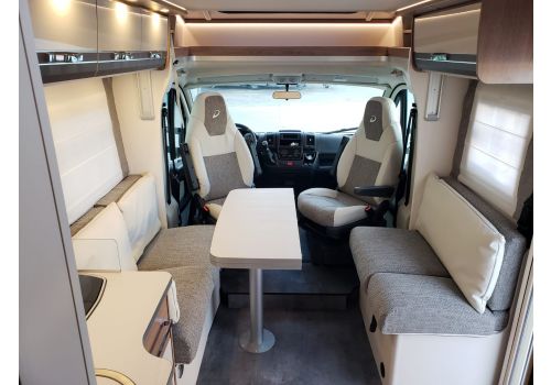 Autocaravana Perfilada DETHLEFFS Trend T 7057 EBL de Ocasión