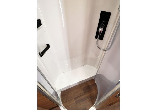 Autocaravana Integral CARTHAGO Chic C-Line 5.3 Modelo 2019 de Ocasión