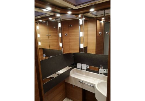 Autocaravana Integral CARTHAGO Chic C-Line 5.3 Modelo 2019 de Ocasión