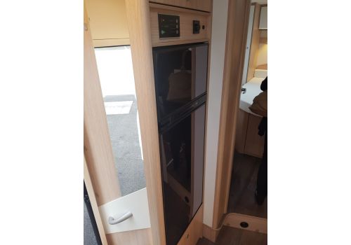 Autocaravana Integral SUNLIGHT I 69 S modelo 2019 de Ocasión