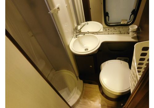Autocaravana Perfilada BENIMAR Mileo 200 de Ocasión