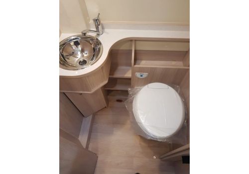 Furgoneta Cámper RAPIDO V55 Modelo 2019 de Ocasión