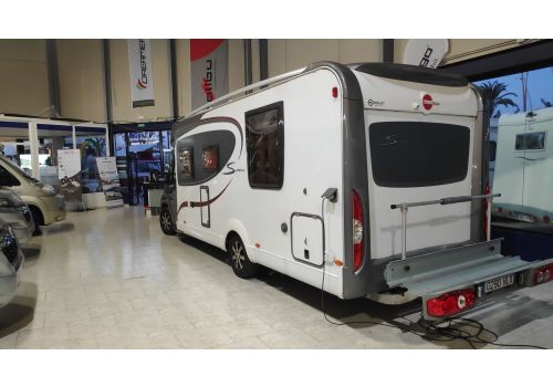 Autocaravana Perfilada BURSTNER Solano T727 de Ocasión