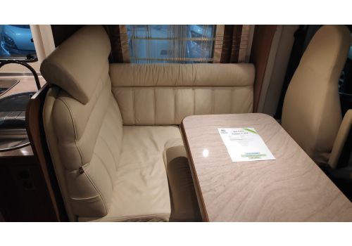 Autocaravana Perfilada BURSTNER Solano T727 de Ocasión