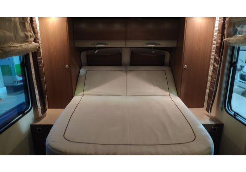Autocaravana Perfilada BURSTNER Solano T727 de Ocasión