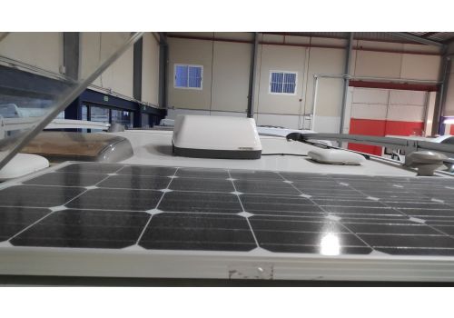 Autocaravana Perfilada BURSTNER Solano T727 de Ocasión