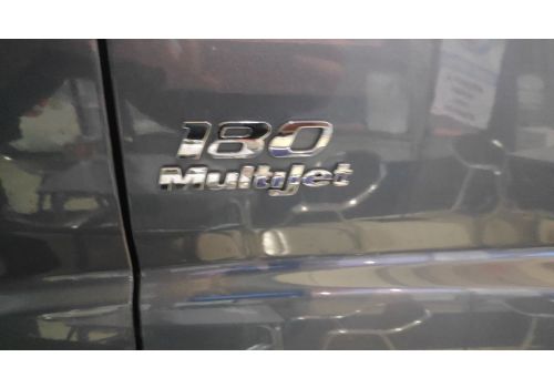 Autocaravana Perfilada BURSTNER Solano T727 de Ocasión